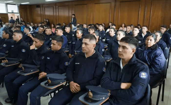 Cornejo fortalece la lucha contra el cibercrimen con formación&nbsp;especializada