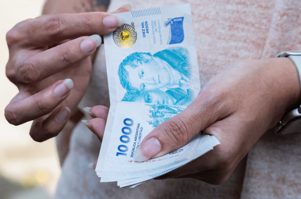 El efectivo pierde terreno en Argentina y anticipan una caída aún mayor hacia&nbsp;2030